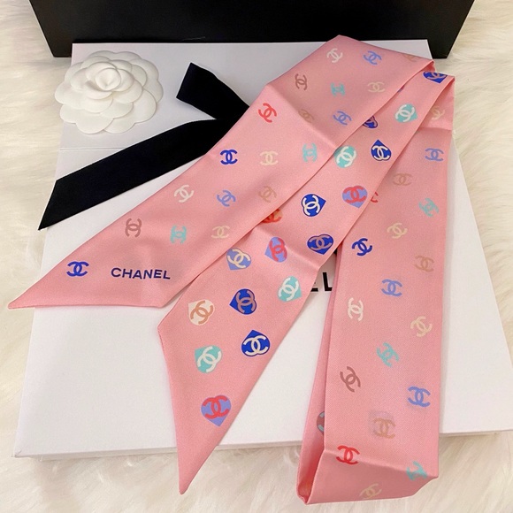 NWT Chanel Slim Bandeau Silk Twill 21P, Pink